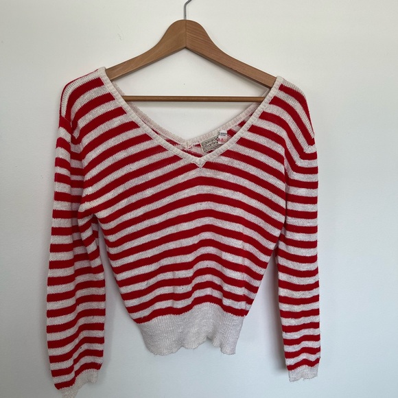 gerard martin Sweaters - Red & White Striped V-Neck Off The Shoulder Knit